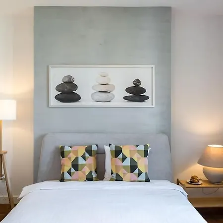 Apartment Stunning 2br - Ateneu - Center Bucharest