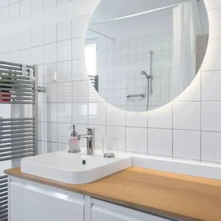 Apartment Stunning 2br - Ateneu - Center