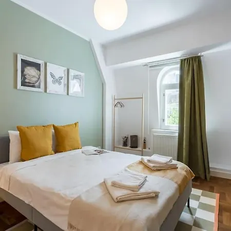 Stunning 2br - Ateneu - Center Apartamento Bucarest