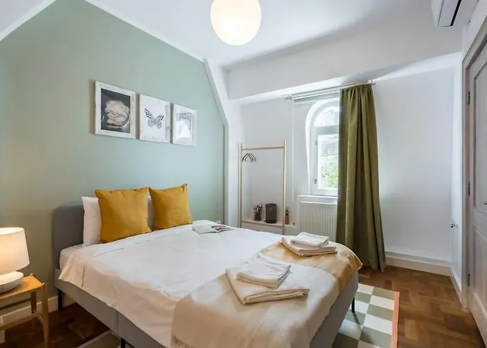 Stunning 2br - Ateneu - Center Apartament Bukareszt