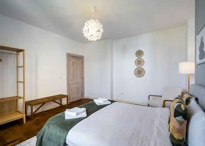 Apartament Stunning 2br - Ateneu - Center Bukareszt