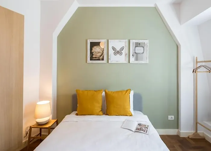 Apartament Stunning 2br - Ateneu - Center Bukareszt