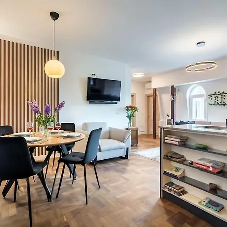 Stunning 2br - Ateneu - Center